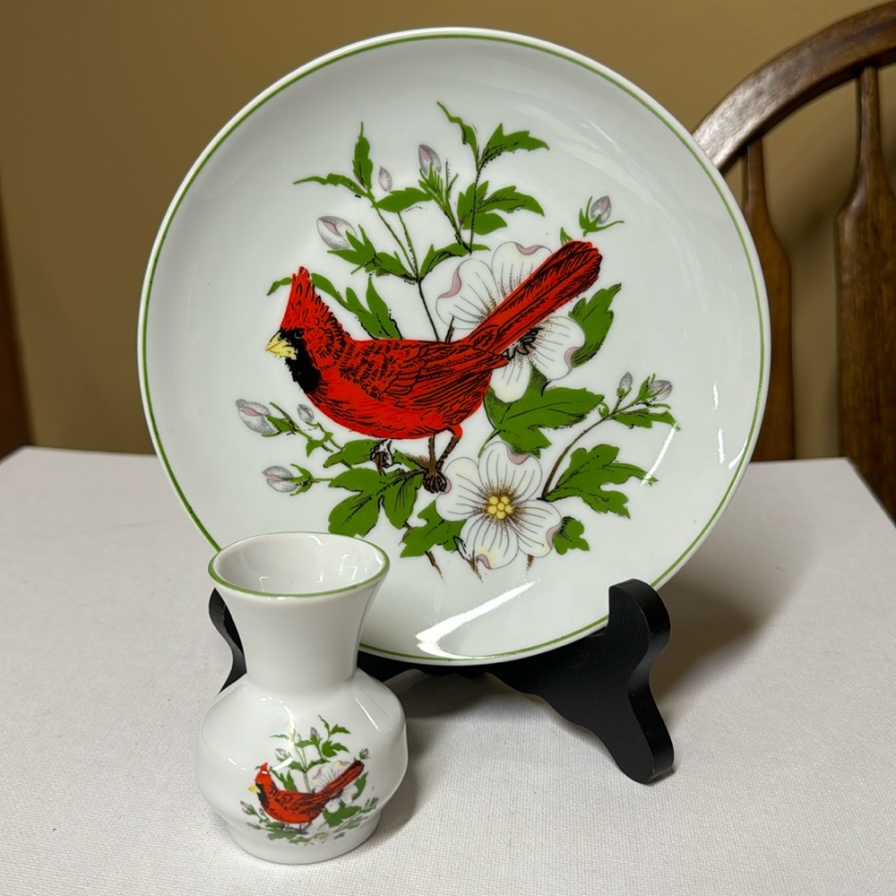 Leart Cardinal Mini Vase and Plate Made in Brazil